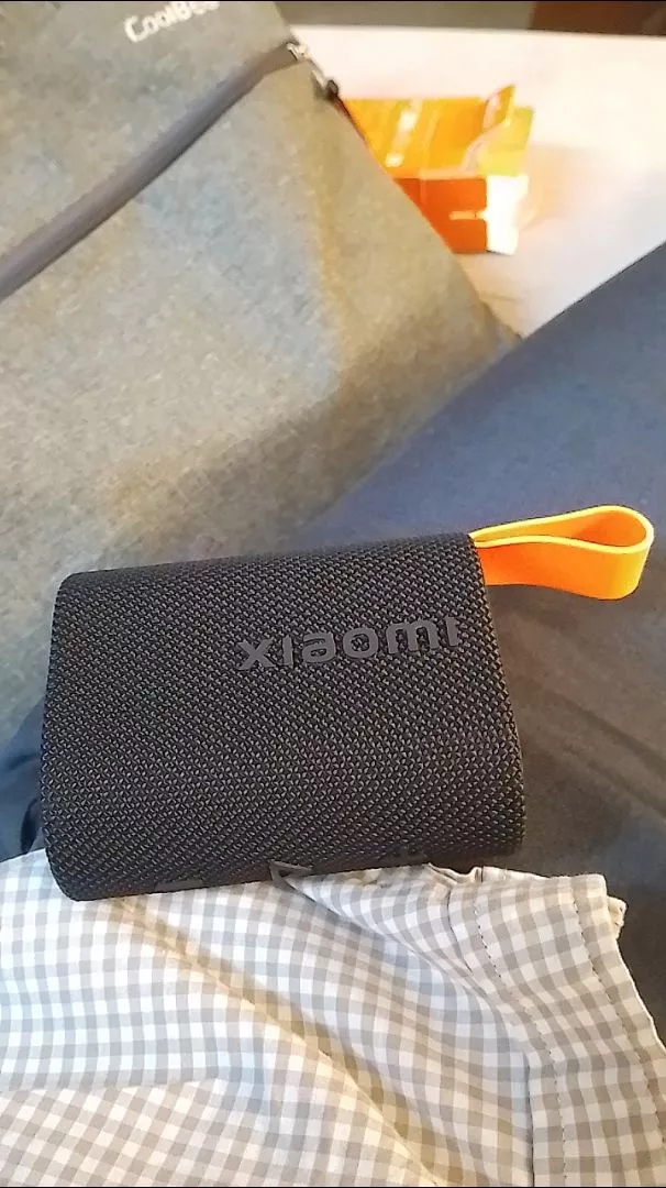 Loa Bluetooth Mini Xiaomi Sound Pocket - Âm Thanh Stereo Sống Động, Kết Nối Bluetooth 5.4, Chống Nước IP67, Thời Gian Sử Dụng 10 Giờ