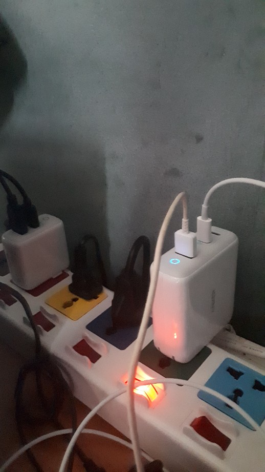Củ sạc Anker PowerPort 3 cổng 65W (2PD-1IQ) - Sạc nhanh USB-C và USB-A, Thiết kế nhỏ gọn, Tiện lợi cho du lịch và sử dụng hàng ngày