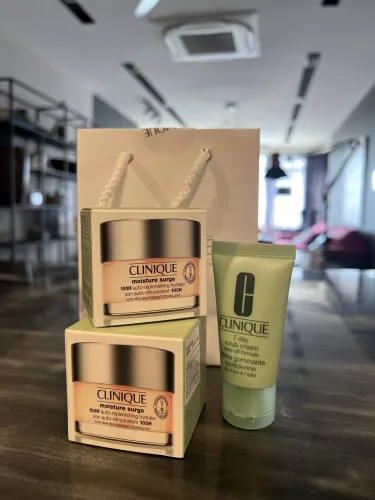 Kem Dưỡng Ẩm Clinique Moisture Surge 100H 50ml - Dưỡng ẩm suốt 100 giờ, Gel Hydrator cho mọi loại da, Công nghệ Auto-Replenishing