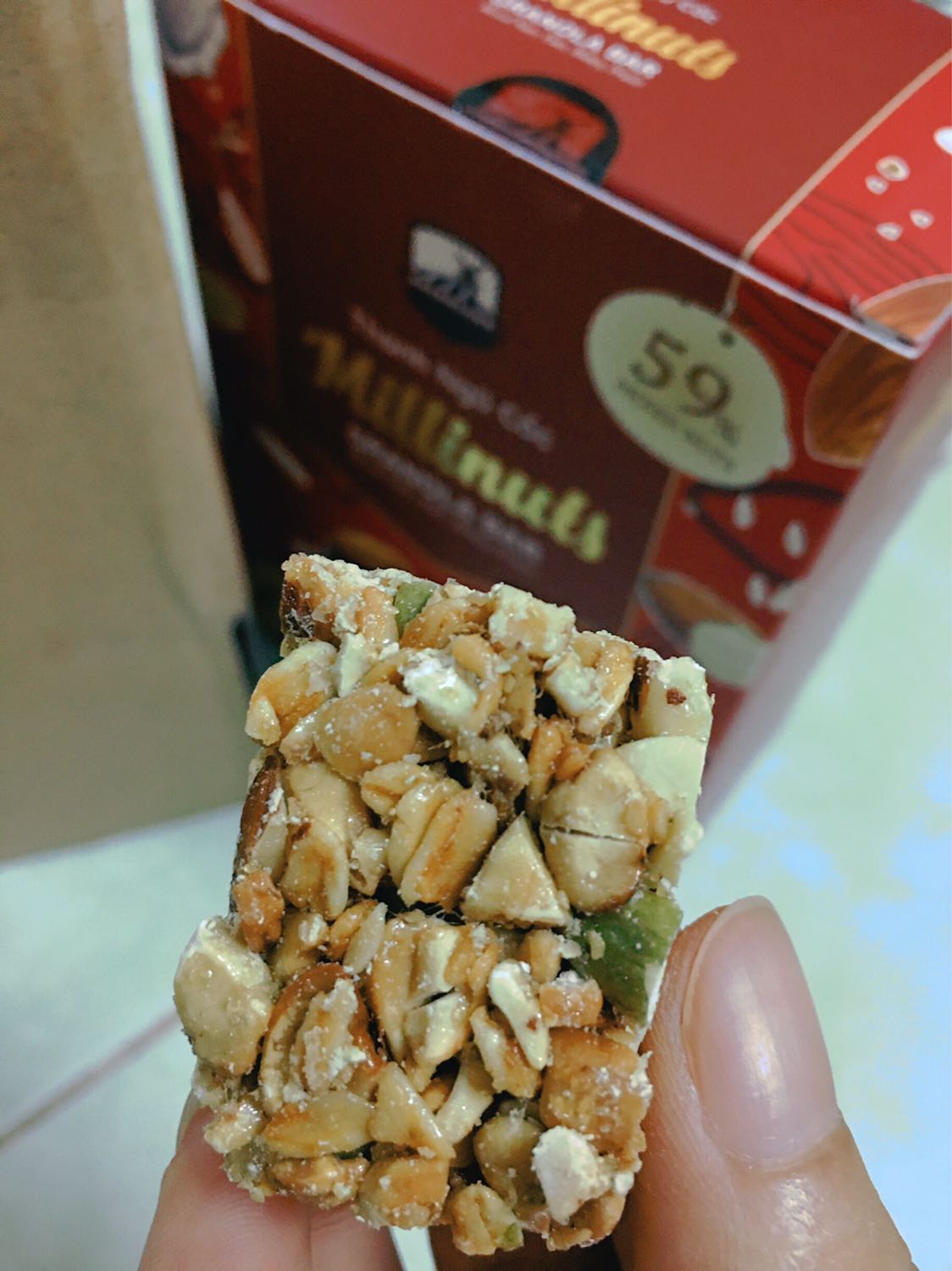 Bánh Ngũ Cốc Ăn Kiêng Granola Bar Millinuts - Thanh Dinh Dưỡng Hương Vị Từ Hạt Và Trái Cây, Chế Độ Ăn Healthy, Không Đường