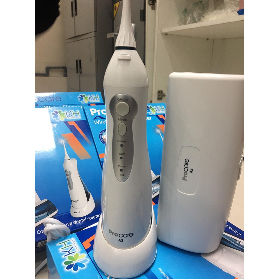 Máy tăm nước Procare A3 cầm tay cao cấp - Thiết kế nhỏ gọn, 3 chế độ và 1400 nhịp rung/phút cho sức khỏe răng miệng tối ưu.