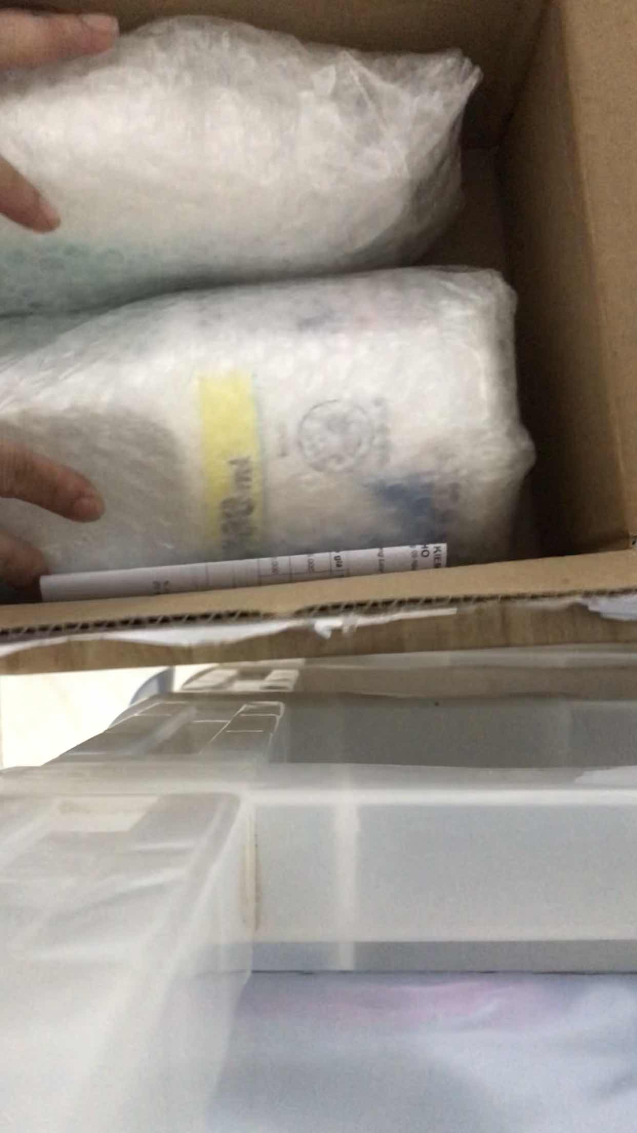Sữa Tắm Johnson's Baby Hương Trà Xanh Và Nha Đam 1000ml - Dưỡng Ẩm Cho Da Bé, Giúp Làm Sạch Dịu Nhẹ, Ngăn Ngừa Hăm Nóng