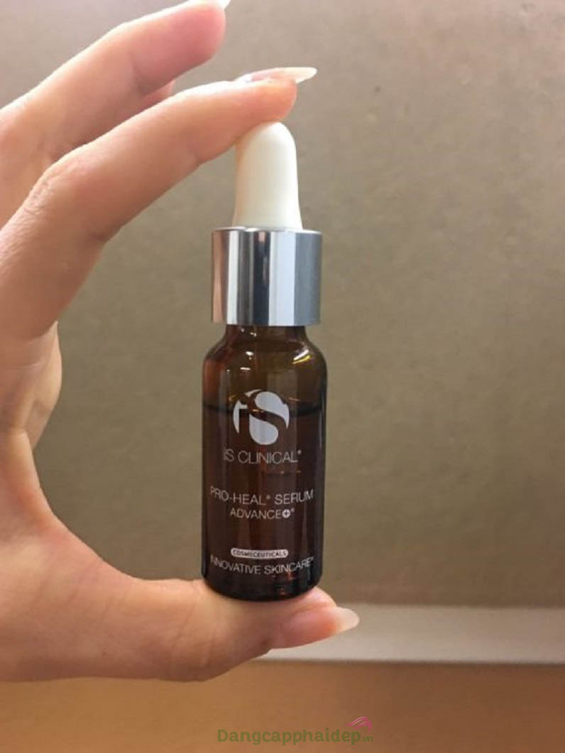 Serum IS Clinical Pro-Heal Advance 30ml - Giảm Mụn và Phục Hồi Da, Vitamin C và Retinol cho Da Mụn Chuyên Sâu, An Toàn