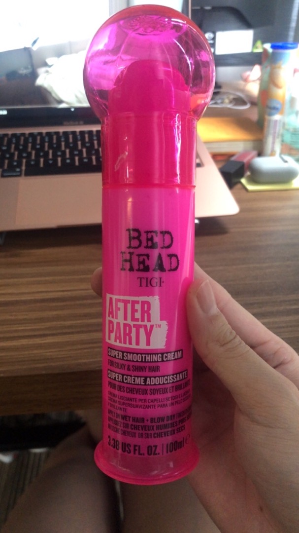 Kem Dưỡng Tóc Tigi Bed Head After Party Smoothing 100ml - Kiểm Soát Tóc Vểnh, Bóng Mượt, Chiết Xuất Thiên Nhiên