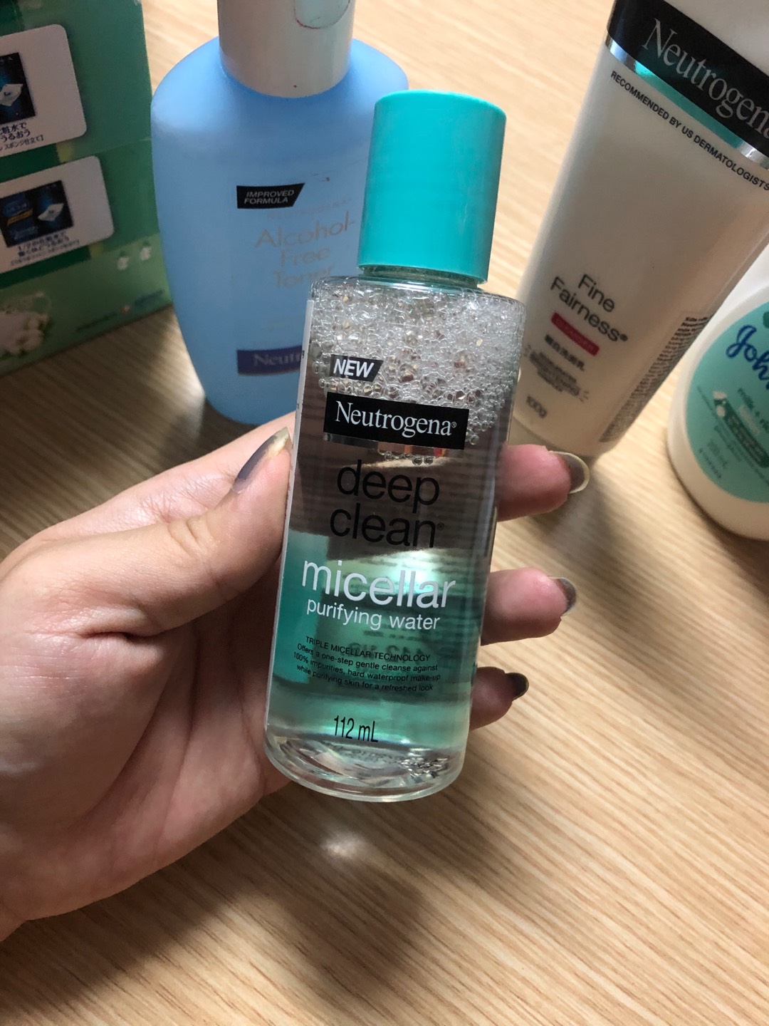 Nước Tẩy Trang Neutrogena Deep Clean Micellar 400ml - Tẩy Trang Sạch Sâu, Dịu Nhẹ, Phù Hợp Mọi Loại Da