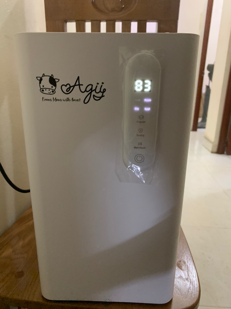 Máy rửa bình sữa tiệt trùng sấy khô AGII - Tự động, tiết kiệm điện nước, làm sạch và bảo quản hiệu quả cho các loại bình sữa 120-240ml