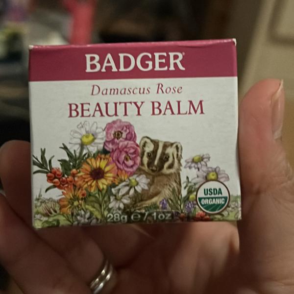 Sáp Dưỡng Ẩm Hoa Hồng Hữu Cơ Badger Rose Damascus Beauty Balm - Giải Pháp Dưỡng Ẩm Cho Da Khô, Kết Cấu Nhẹ Nhàng, 100% Thành Phần Tự Nhiên