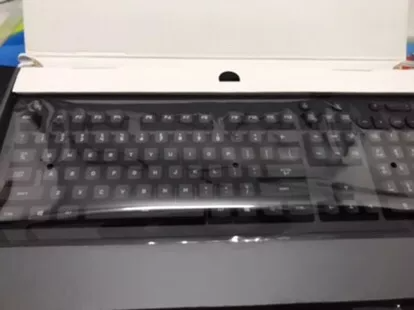 Bàn Phím Gaming Có Dây Logitech G213 Prodigy - Chống Nước, Ánh Sáng RGB, Phím Cơ Học Tactile, Tối Ưu Cho Game Thủ