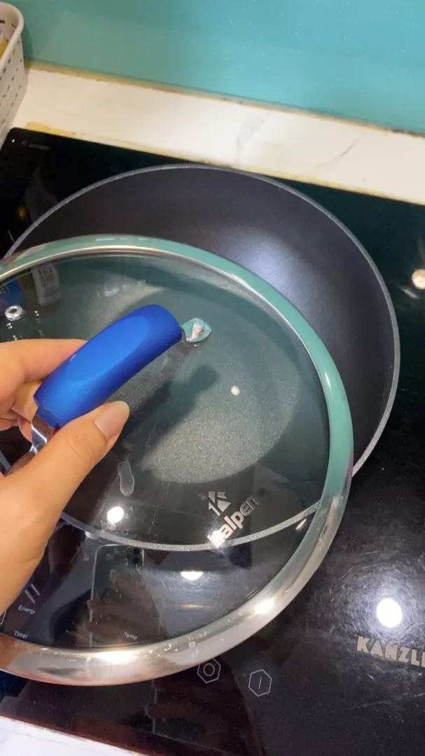 Chảo sâu lòng chống dính vung kính Kalpen Inzager đáy từ phẳng - Chảo bếp từ siêu bền, tiết kiệm điện, đa năng cho mọi loại bếp.