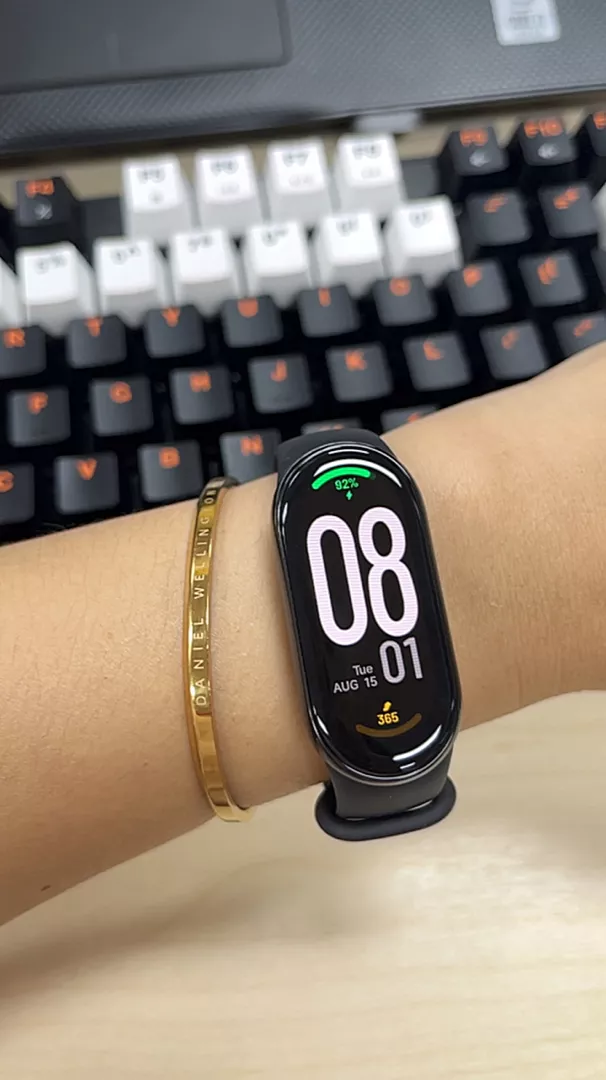 Vòng Đeo Tay Thông Minh Xiaomi Mi Band 8 - Màn Hình AMOLED 1.62 inch, Theo Dõi Sức Khỏe, 150 Môn Thể Thao, Kháng Nước 5ATM