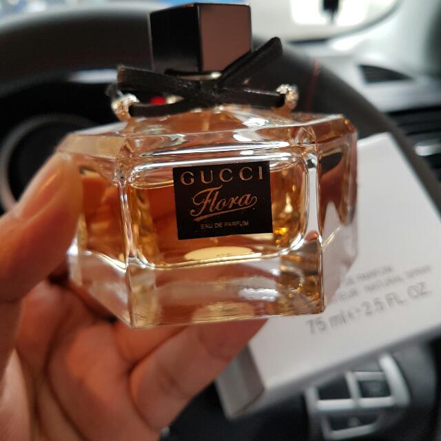 Nước Hoa Nữ Flora by Gucci EDP 5ml - Hương Hoa Cỏ Phương Đông, Gợi Cảm và Quyến Rũ cho Cô Gái Hiện Đại