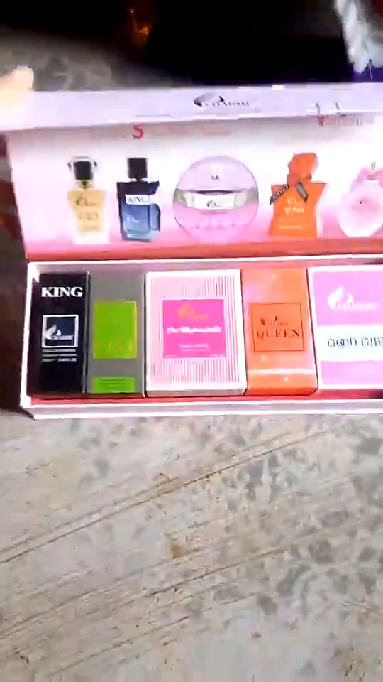 Bộ Set Nước Hoa Charme Mini - 5 Chai 10ml, Hương Nữ Tính & Nam Tính, Quà Tặng Đặc Biệt, Lưu Hương Lâu, Dễ Dàng Mang Theo