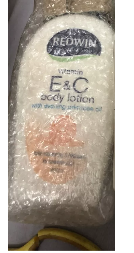 Sữa Dưỡng Thể Trắng Da Nhạy Cảm Redwin Vitamin E&C 400ml - Dưỡng Ẩm, Làm Dịu Da, Hỗ Trợ Tái Tạo, Phù Hợp Với Mọi Loại Da