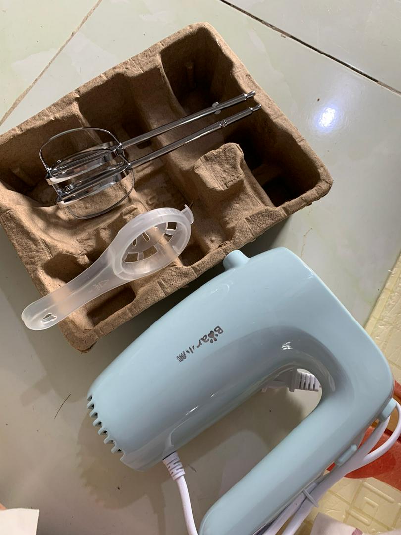 Máy Đánh Trứng Cầm Tay Bear DDQ-B02P5 125W - Tích Hợp 5 Tốc Độ, Thiết Kế Nhỏ Gọn, Phù Hợp Đánh Bột Và Làm Bánh