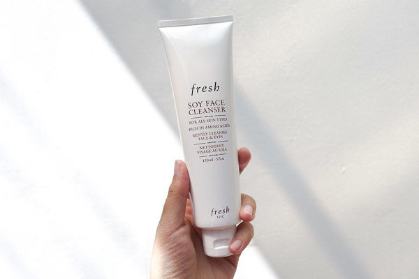 Sữa Rửa Mặt Fresh Soy Face Cleanser 150ml - Dành Cho Mọi Loại Da, Lành Tính, Giúp Làm Sạch, Cấp Ẩm Và Giảm Kích Ứng Da