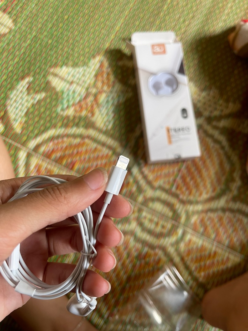 Tai nghe Bluetooth SD Design H8 - Dây nhét tai êm ái, âm thanh sống động và bass mạnh mẽ, kết nối lightning cho iPhone