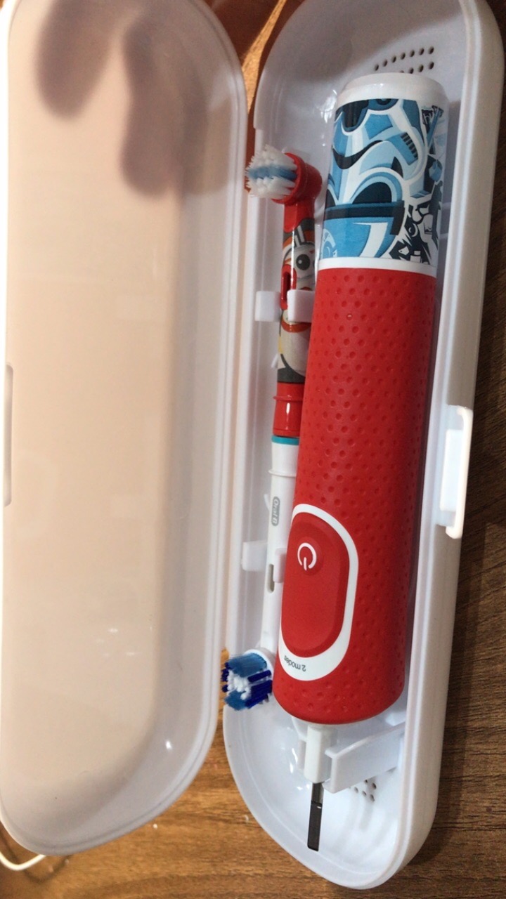 Hộp Đựng Bàn Chải Răng Điện Oral-B Tiện Dụng - Chất Liệu Nhựa Cao Cấp, Thiết Kế Sang Trọng, Phù Hợp Đi Du Lịch