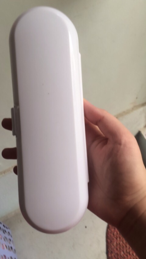 Hộp Đựng Bàn Chải Răng Điện Oral-B Tiện Dụng - Chất Liệu Nhựa Cao Cấp, Thiết Kế Sang Trọng, Phù Hợp Đi Du Lịch