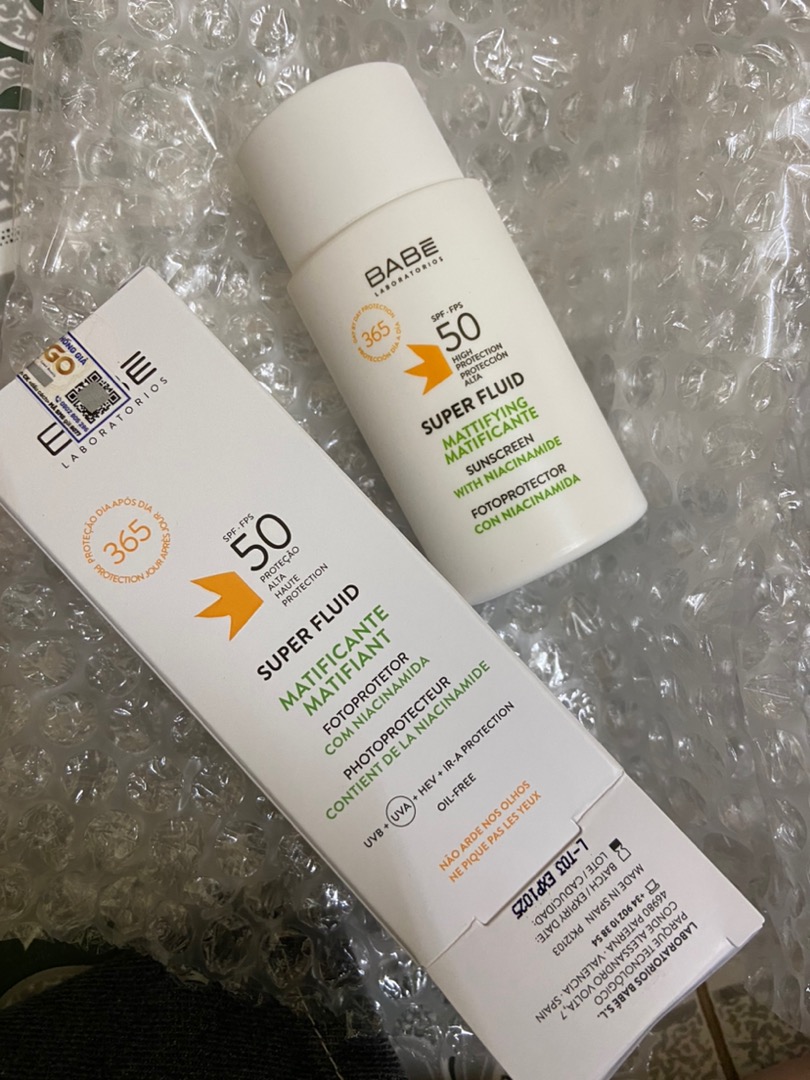 Kem chống nắng Babe Super Fluid Mattifying SPF 50+ - Kiểm soát dầu, Bảo vệ da khỏi UV, Phù hợp cho da dầu và hỗn hợp, 50ml