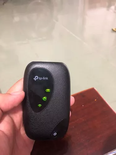 Bộ phát Wifi di động TP-Link M7000/M7200 3G/4G LTE 150Mbps - Kết nối Internet nhanh chóng cho 10 thiết bị cùng lúc, pin 2000mAh, lý tưởng cho du lịch.