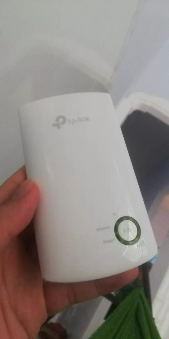 Bộ mở rộng sóng Wi-Fi TP-Link TL-WA854RE - Tốc độ 300Mbps, Tăng cường tín hiệu và giảm nhiễu Wi-Fi cho nhà và văn phòng