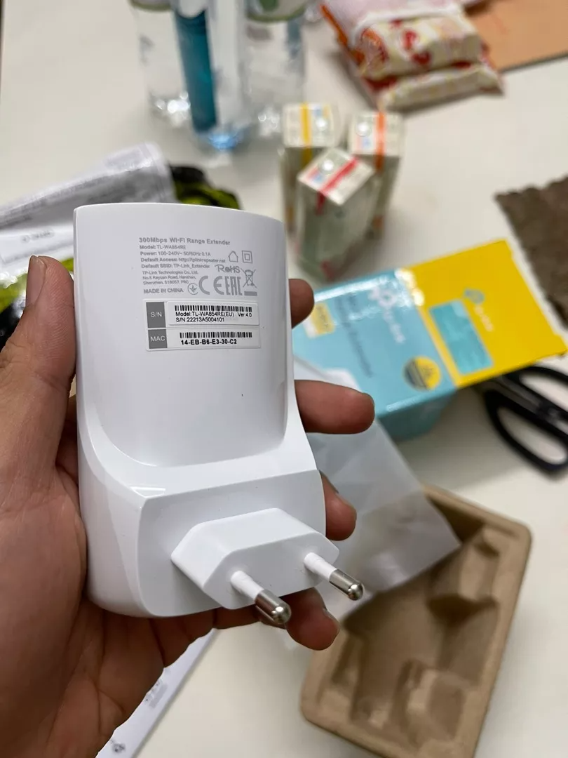 Bộ mở rộng sóng Wi-Fi TP-Link TL-WA854RE - Tốc độ 300Mbps, Tăng cường tín hiệu và giảm nhiễu Wi-Fi cho nhà và văn phòng