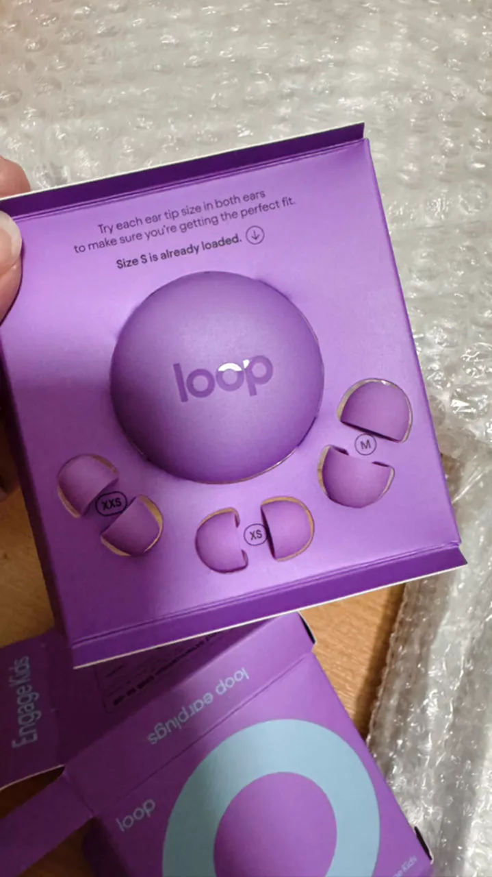 Nút Bịt Tai Giảm Tiếng Ồn Cho Trẻ Loop Earplugs Engage Kids - An Toàn, Tiện Lợi, Dành Cho Trẻ Từ 6 Tuổi Trở Lên, Giảm Tiếng Ồn Tới 16dB