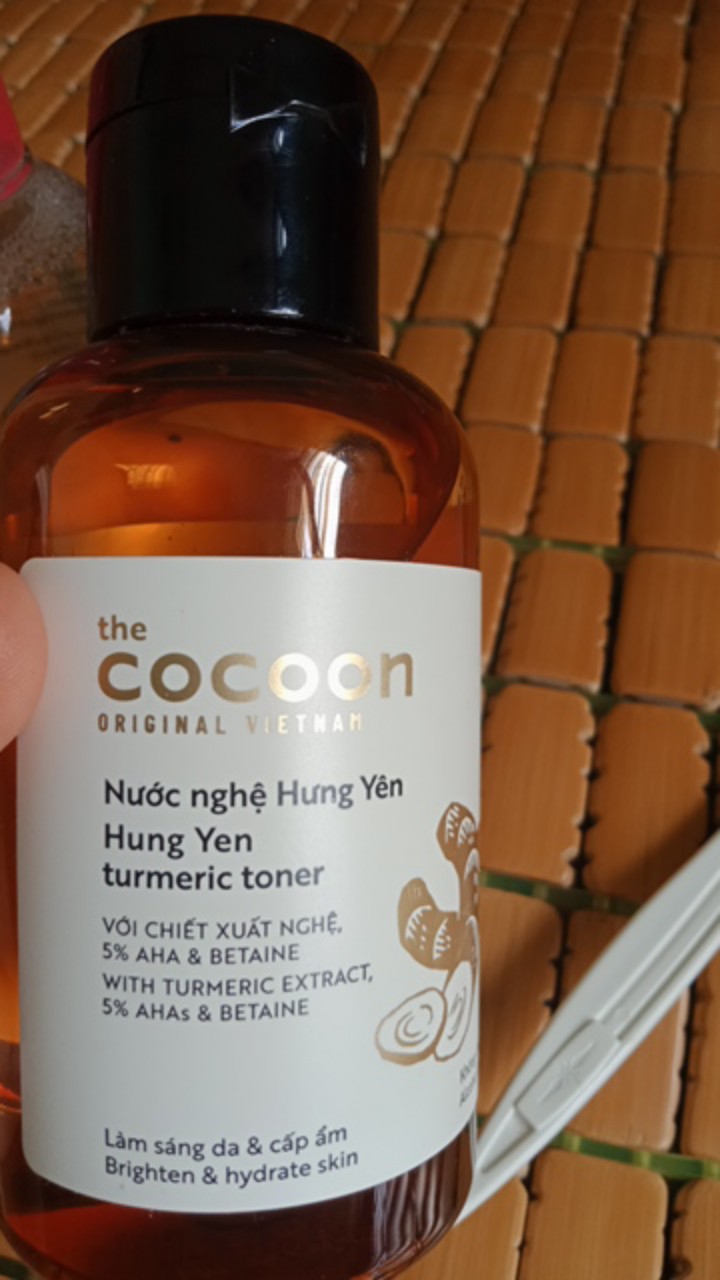 Nước Nghệ Hưng Yên Cocoon Toner 5% AHA - Giúp Sáng Mịn Da, Cấp Ẩm, Chăm Sóc Da Dịu Nhẹ, Phù Hợp Với Mọi Loại Da 140ml