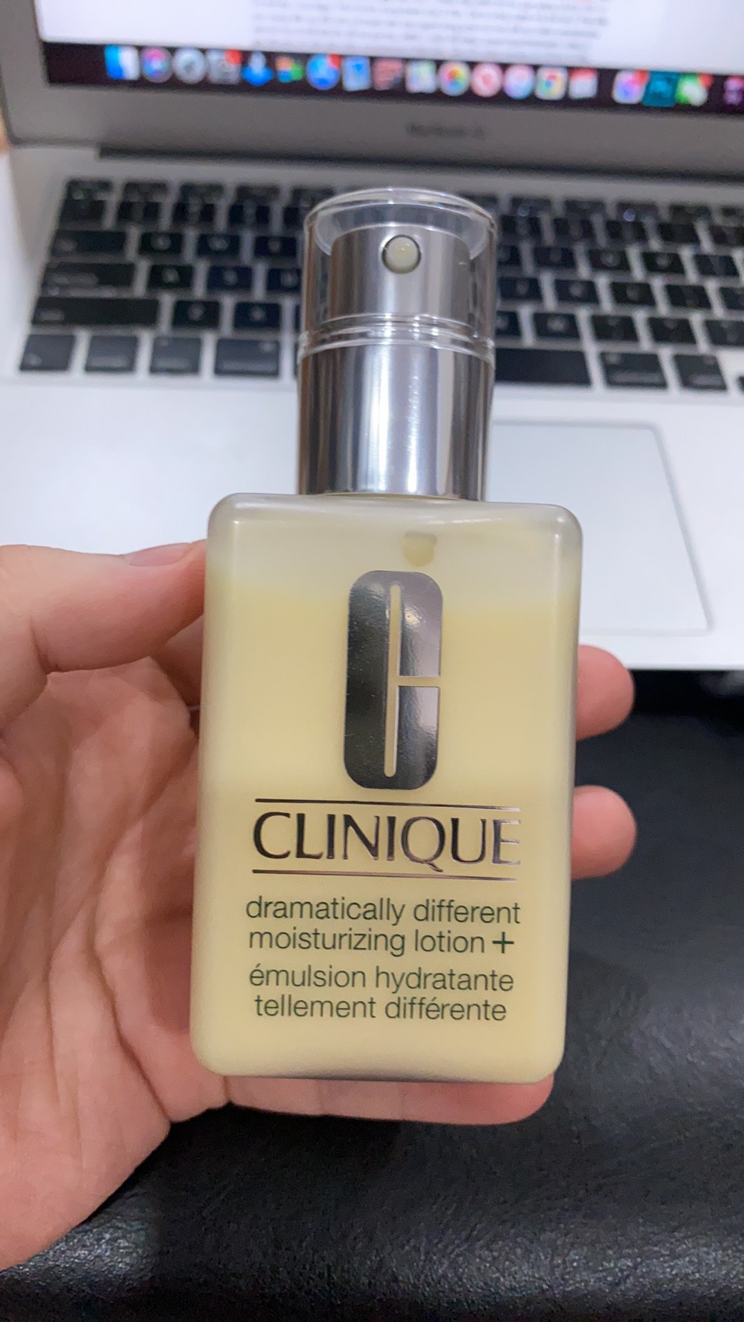 Kem Dưỡng Ẩm Clinique Dramatically Different Moisturizing Lotion+ 125ml - Dưỡng Ẩm Sâu, Chống Oxy Hóa Cho Da Khô Mịn Màng