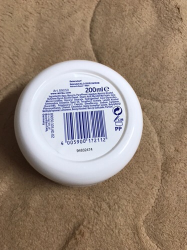Kem Dưỡng Ẩm Nivea Soft 200ml Chính Hãng - Cấp Ẩm Hiệu Quả Cho Da Mặt & Toàn Thân, Giải Quyết Tình Trạng Da Khô, Nứt Nẻ Mùa Đông