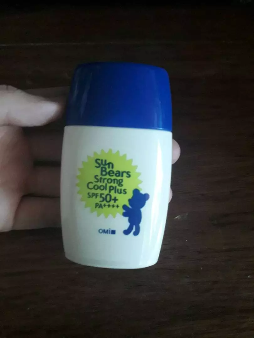 Kem Chống Nắng Sun Bears Strong Super Plus SPF50 - Bảo Vệ Da Trẻ Em, Chống Tia UV Từ Nhật Bản, Dưỡng Ẩm, Không Nhờn Dính