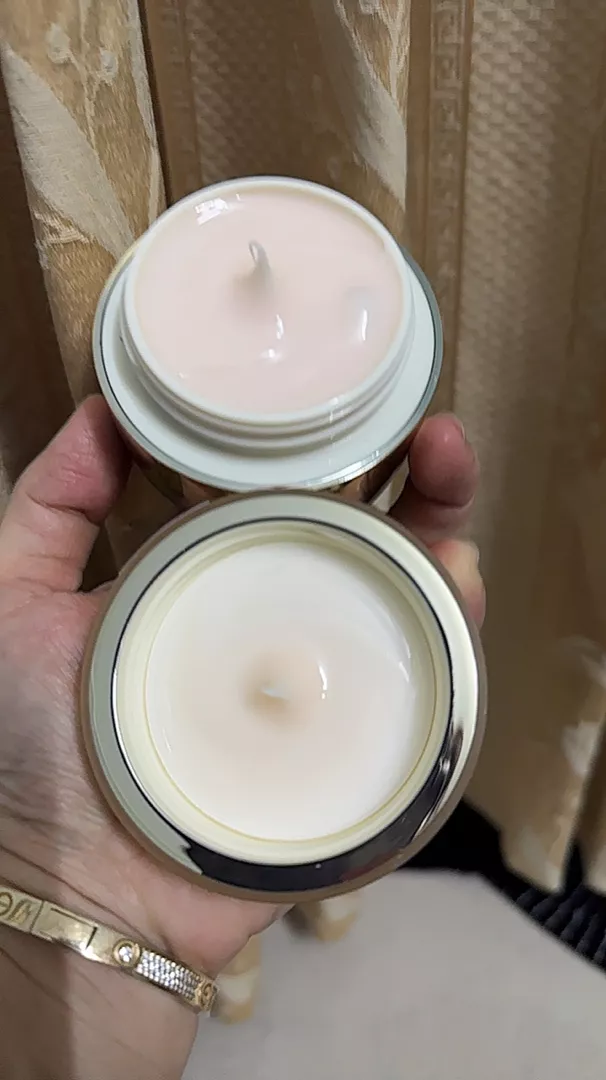 Kem Dưỡng Shiseido Vital-Perfection 50ml - Kem Uplifting và Firming Chăm Sóc Da Cao Cấp, Dưỡng Da Sáng Khỏe và Ngăn Lão Hóa