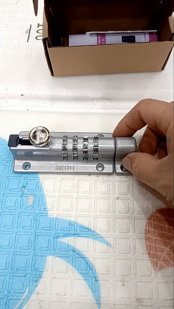 Chốt Cửa Ngang Có Mật Khẩu Hobby Home Decor LCK - Chắc Chắn, An Toàn Với Hợp Kim Kẽm, Hai Màu Trắng Đen Phù Hợp Nhiều Kiểu Cửa
