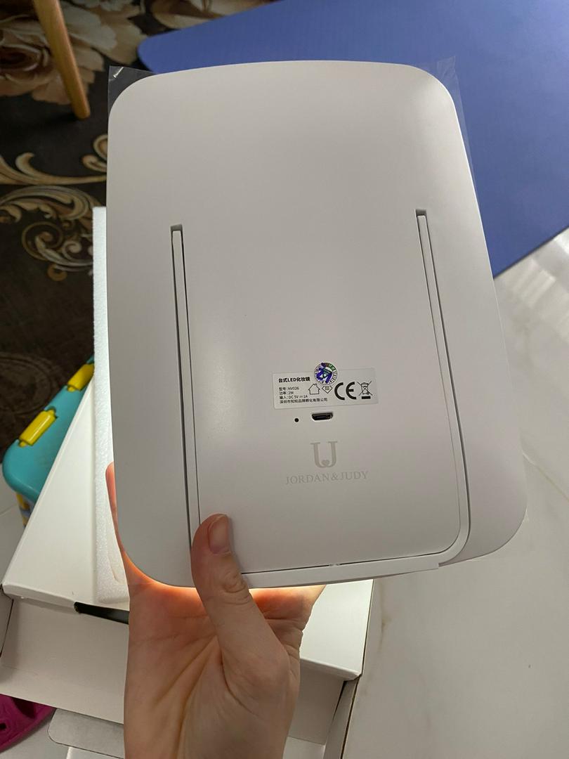 Gương Gập Trang Điểm Có Đèn LED Xiaomi Jordan Judy - Thiết Kế Nhỏ Gọn, Chất Liệu Cao Cấp, Thích Hợp Để Bàn, Dễ Dàng Mang Theo