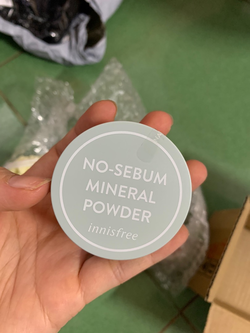 Phấn bột Innisfree No Sebum Mineral Powder - Kiềm Dầu, Hút Ẩm, Giữ Lớp Makeup Thoáng Khô, Phấn Trang Điểm Dành Cho Da Dầu Hàn Quốc