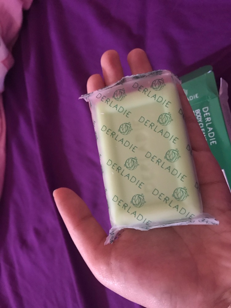 Xà Phòng Derladie Giảm Mụn Cơ Thể - Cleansing Bar Hỗ Trợ Sạch Lỗ Chân Lông, Cải Thiện Da Mụn, Chiết Xuất Thiên Nhiên, 50g
