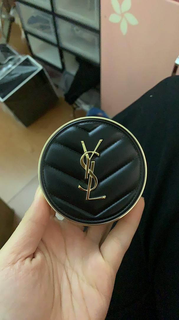 Phấn Nước YSL Le Cushion Encre De Peau Luminous Matte Tone 10 - Lớp Nền Mịn Màng, Sang Trọng, Dành Cho Da Sáng, Chống Nắng SPF50 PA+++