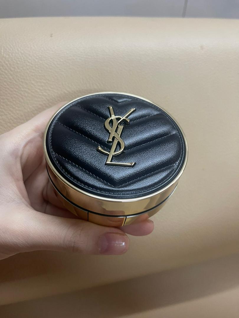 Phấn Nước YSL Le Cushion Encre De Peau Luminous Matte Tone 10 - Lớp Nền Mịn Màng, Sang Trọng, Dành Cho Da Sáng, Chống Nắng SPF50 PA+++