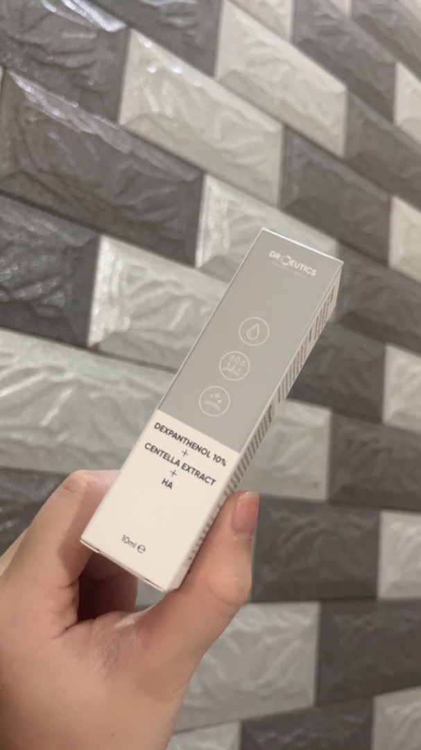 Serum B5 DrCeutics Dexpanthenol 10% - Cấp ẩm & Phục hồi da - Chiết xuất rau má & Hyaluronic Acid - Dưỡng da khỏe mạnh, mềm mịn