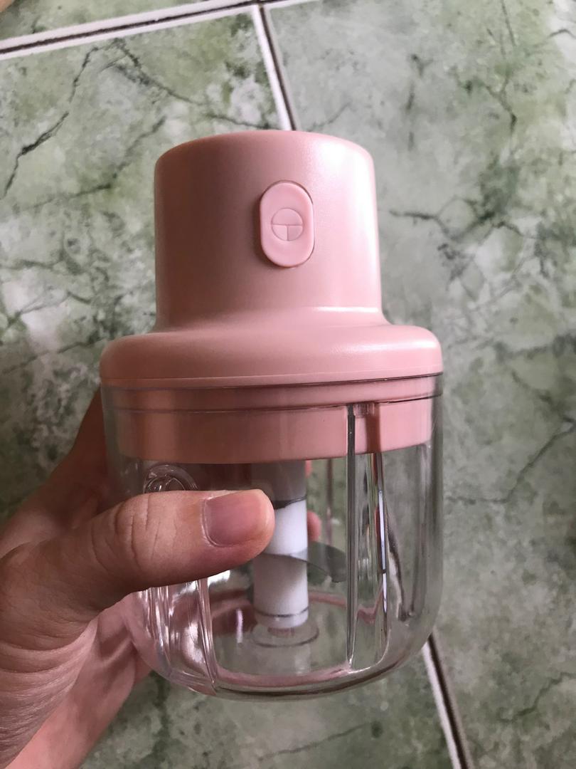 Máy Xay Tỏi Ớt Mini Tích Điện Tiện Dụng - Thiết Bị Xay Gia Vị Nhanh Chóng, Pin Sạc Tái Sử Dụng, Màu Hồng 250ml