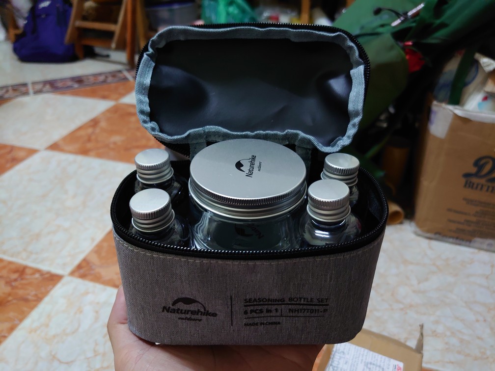 Bộ Lọ Đựng Gia Vị Dã Ngoại 6 Món Naturehike NH17T011-P - Tiện Lợi Cho Cắm Trại, Picnic Và Nấu Ăn Ngoài Trời