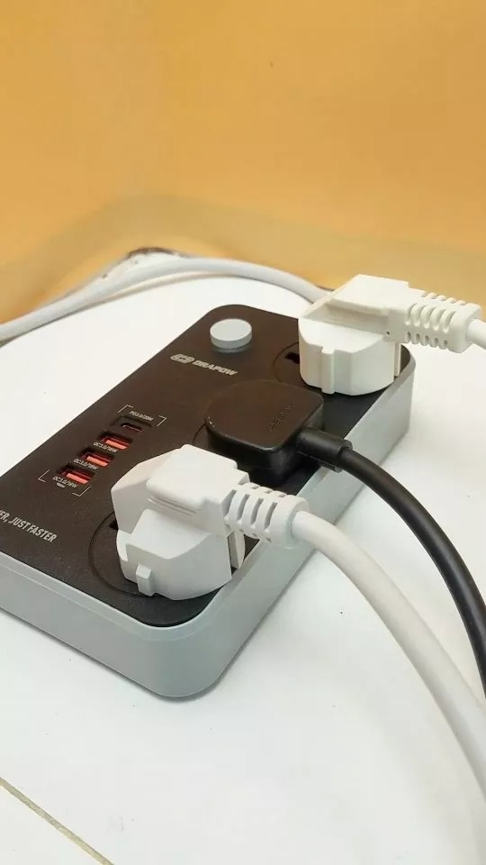 Ổ Điện Thông Minh Drapow SK20 - Sạc Nhanh PD 20W, 4 Cổng USB QC 18W, Dây 2m, Thiết Kế Hiện Đại, An Toàn Khi Sử Dụng