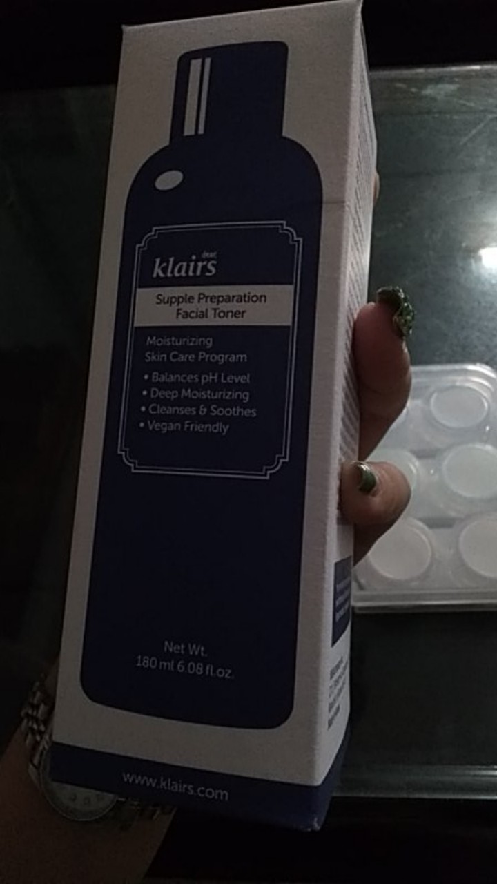 Nước Hoa Hồng Klairs Supple Preparation - Toner Chiết Xuất Tự Nhiên, Giúp Se Khít Lỗ Chân Lông & Cấp Ẩm Chuyên Sâu - 180ml
