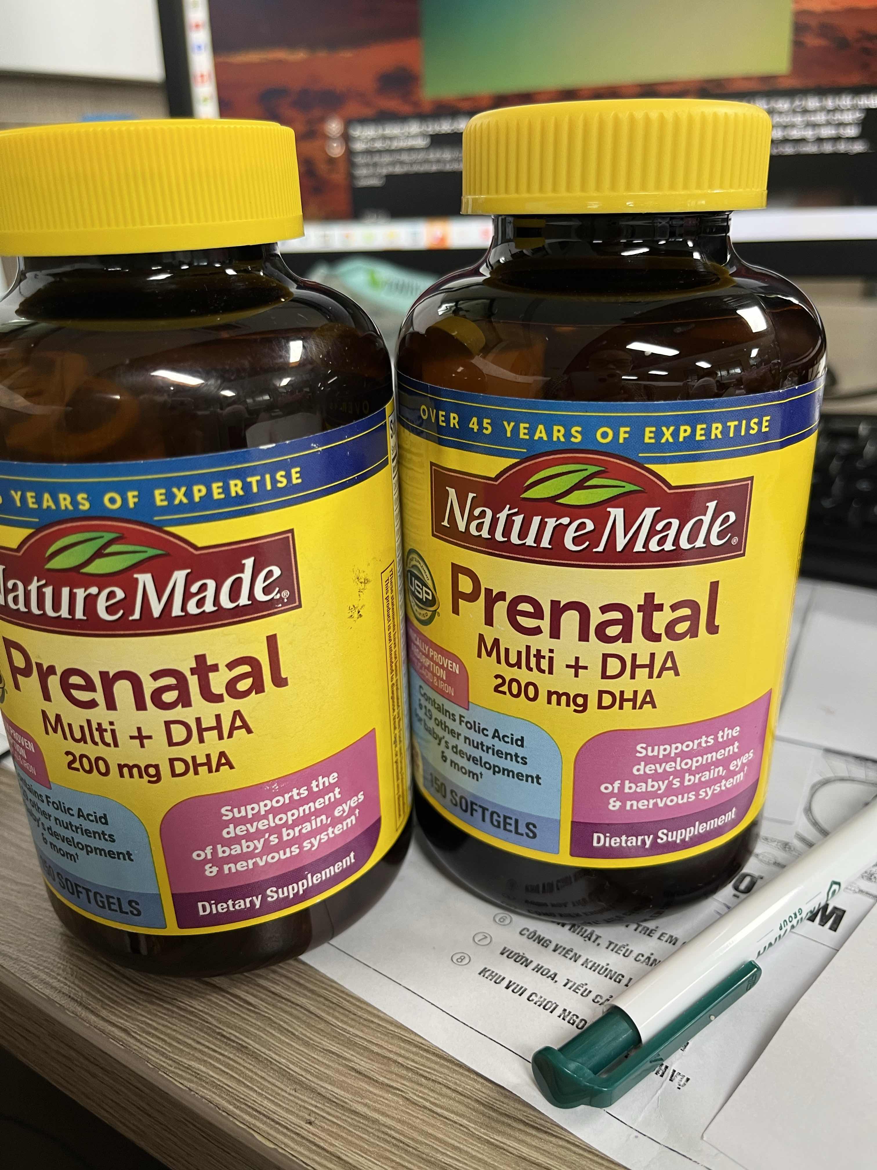 Vitamin tổng hợp dành cho bà bầu Nature Made Prenatal Folic Acid + DHA - 150 viên hỗ trợ sức khỏe mẹ và sự phát triển thai nhi, ngăn dị tật ống thần kinh.