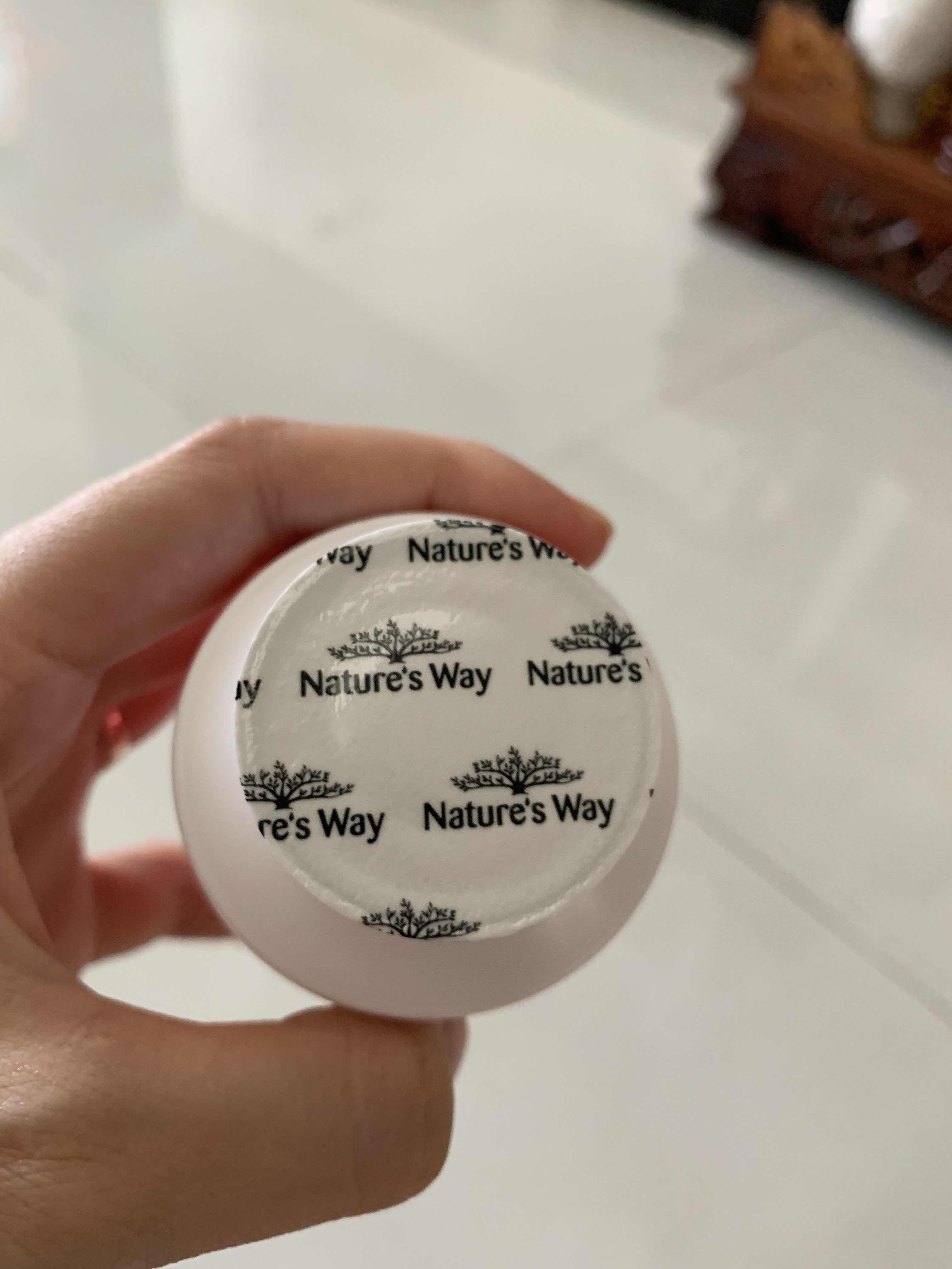 Kẹo bổ sung sắt và Vitamin C Nature's Way Kids Smart cho bé - Hương vị dâu thơm ngon, không gây táo bón, tăng cường hấp thụ dinh dưỡng 50 viên