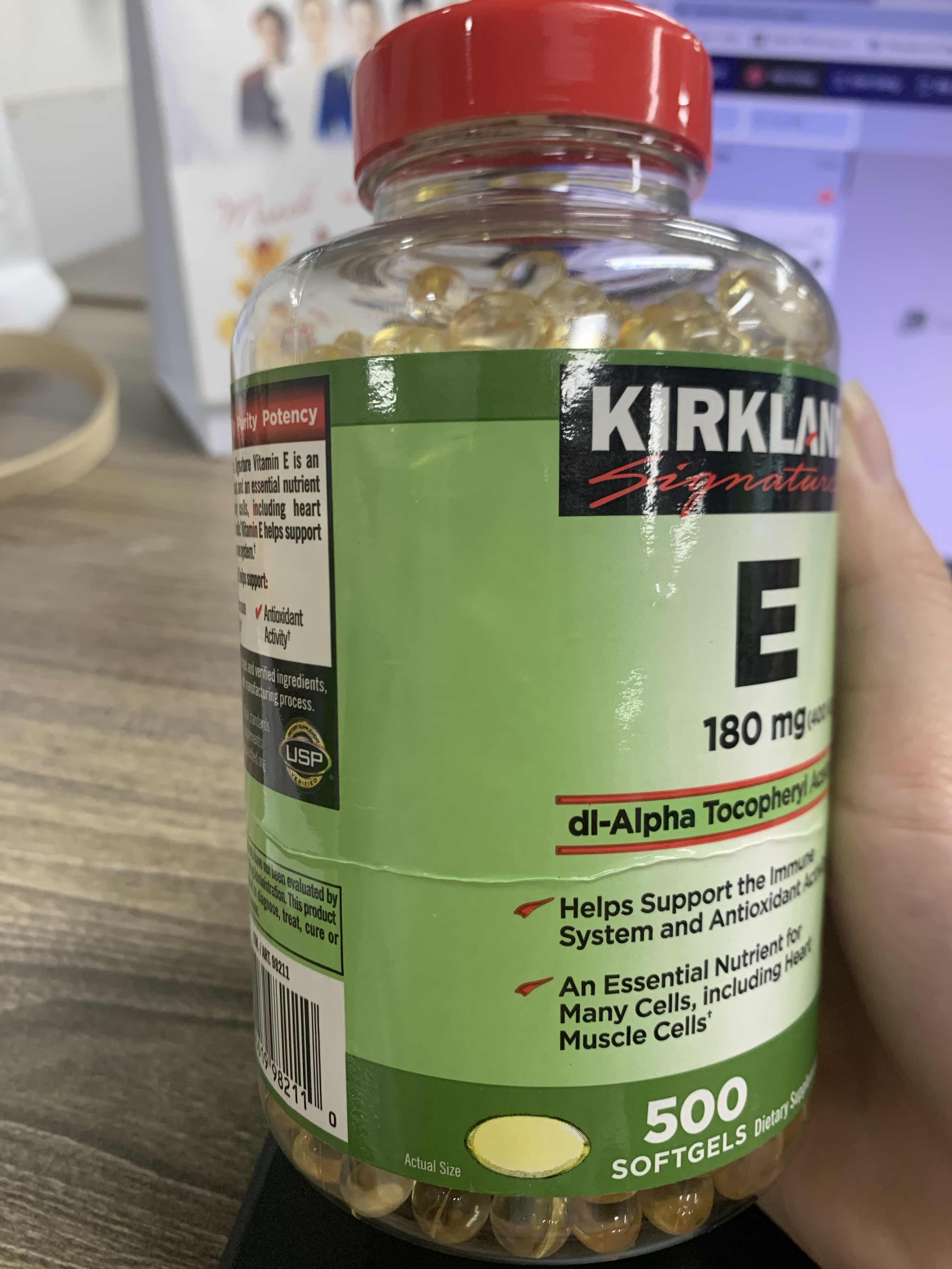Viên Uống Vitamin E Kirkland 400 IU - Hỗ Trợ Làm Đẹp Da, Cải Thiện Sức Khỏe, Hộp 500 Viên Chính Hãng Mỹ