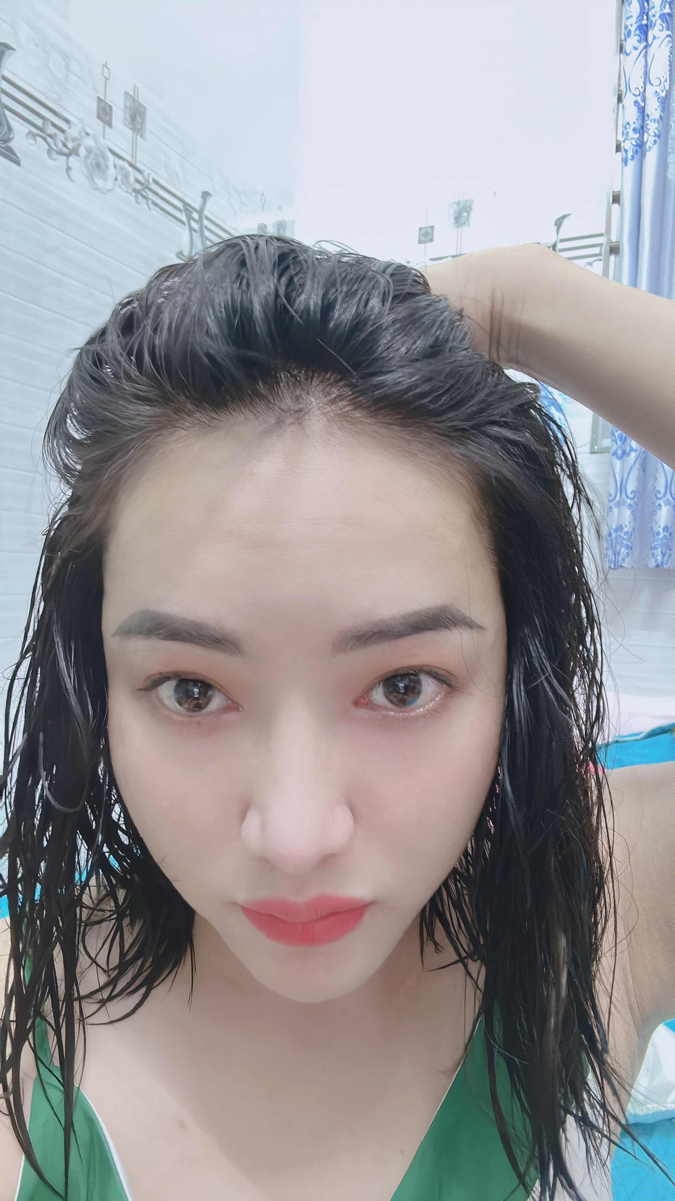 Lược Nhuộm Tóc Phủ Bạc Komi Nhật Bản - Dưỡng Tóc Chuyển Màu Hiệu Quả Chỉ Sau 10 Phút - Sản Phẩm An Toàn Từ Thiên Nhiên