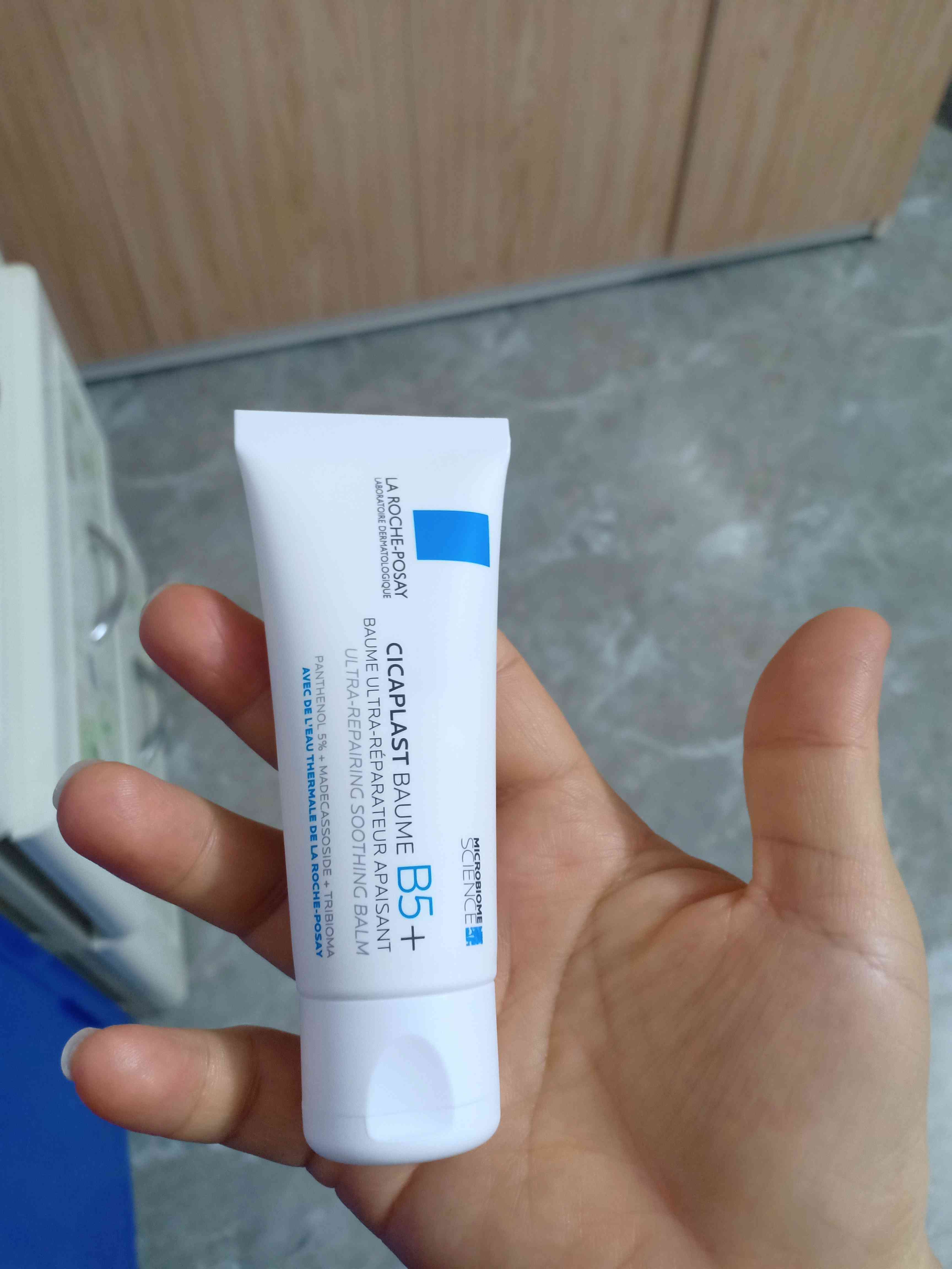 Kem Dưỡng Ẩm La Roche-Posay Cicaplast Baume B5 40ml - Hỗ Trợ Phục Hồi Da Khô, Kích Ứng, Lành Tính Cho Mọi Loại Da từ Pháp