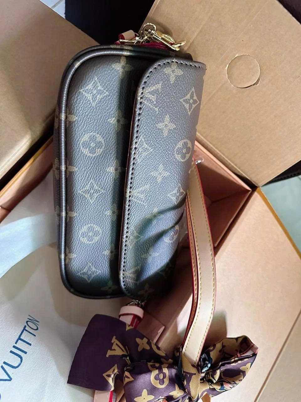 Túi dáng ví Wallet size 22 bản 2 box kẹp nách + đeo chéo hàng QC cao cấp