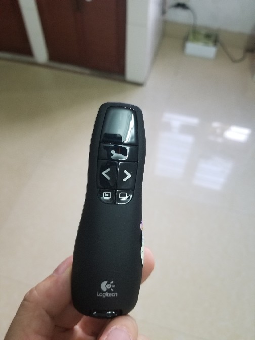 Bút Trình Chiếu Từ Xa Tia Laser R400 Logitech - Thiết Bị Thuyết Trình Không Dây 2.4GHz, Khoảng Cách 15m, Phù Hợp Với Windows & Mac